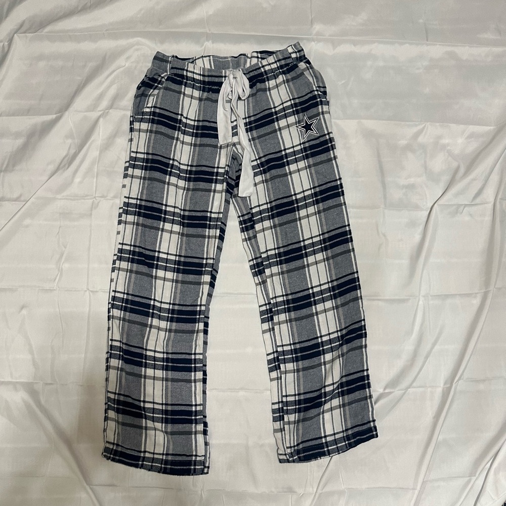 Dallas Cowboys Plaid Pajama Pants
Size small